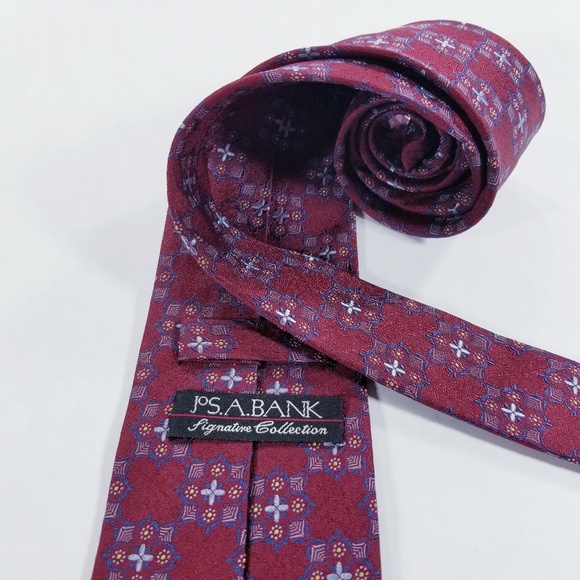 Jos. A. Bank Maroon Tie signature collection silk - Picture 7 of 8